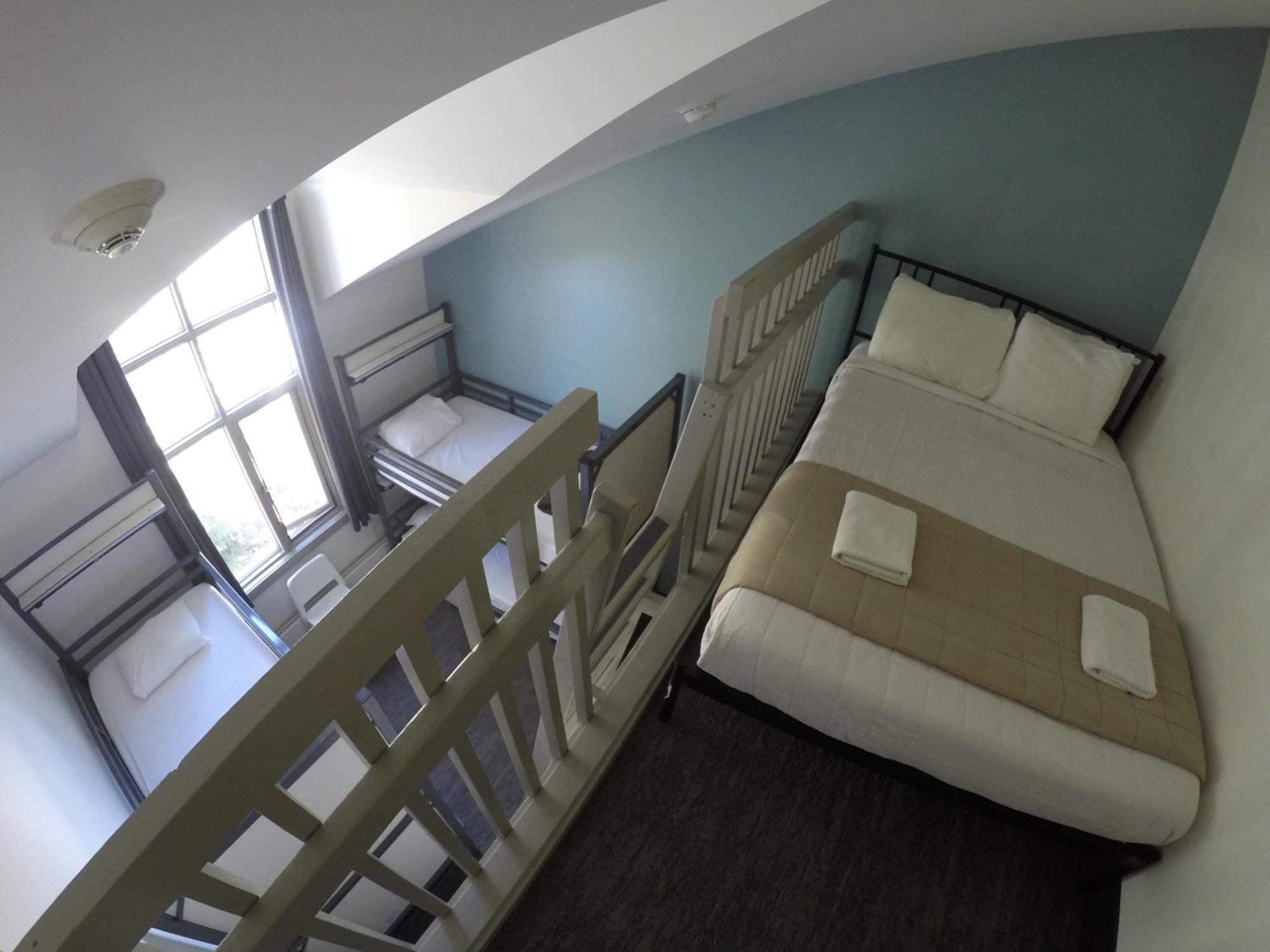 Hi Lake Louise Alpine Centre - Hostel 외부 사진