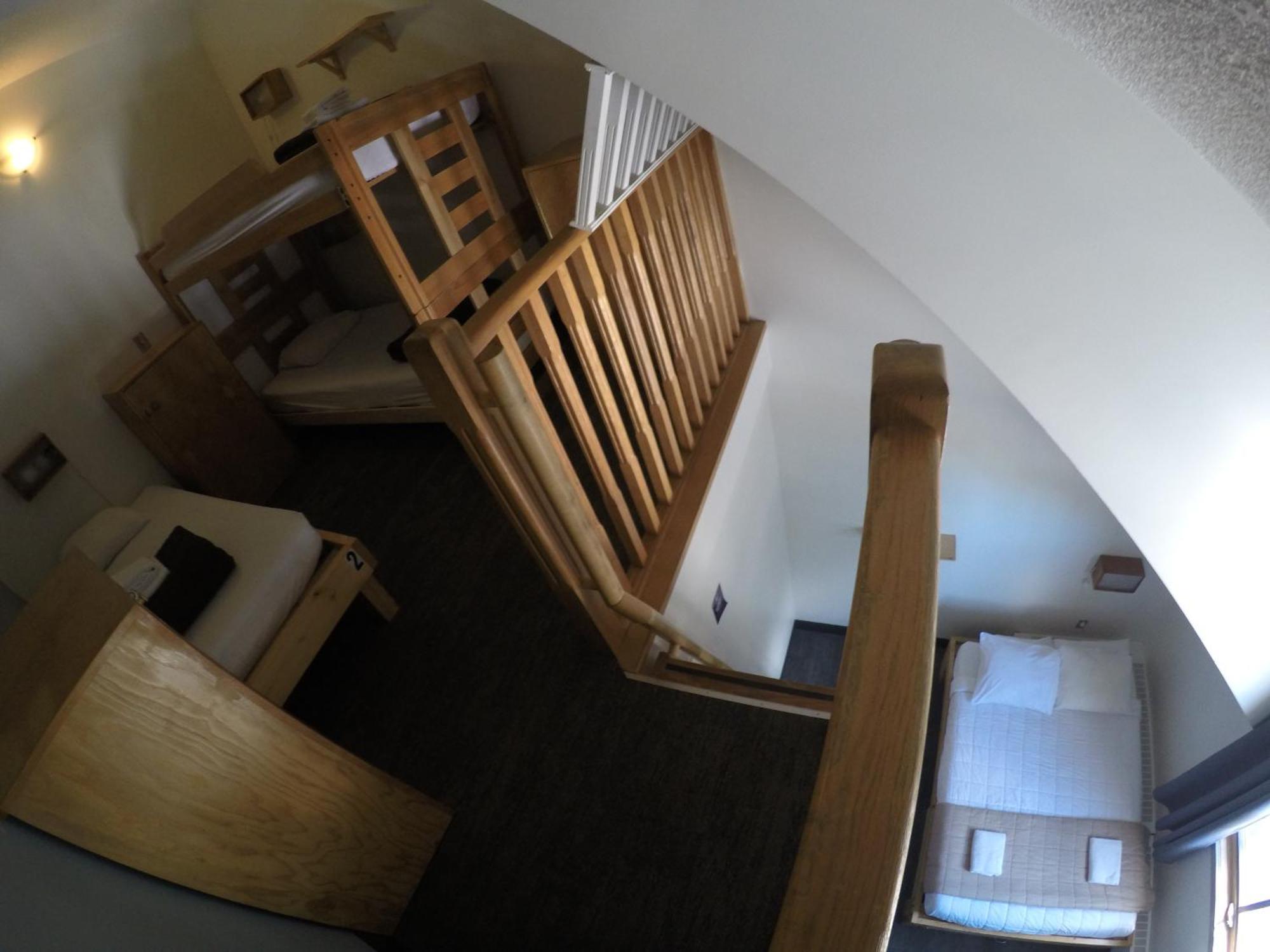 Hi Lake Louise Alpine Centre - Hostel 외부 사진