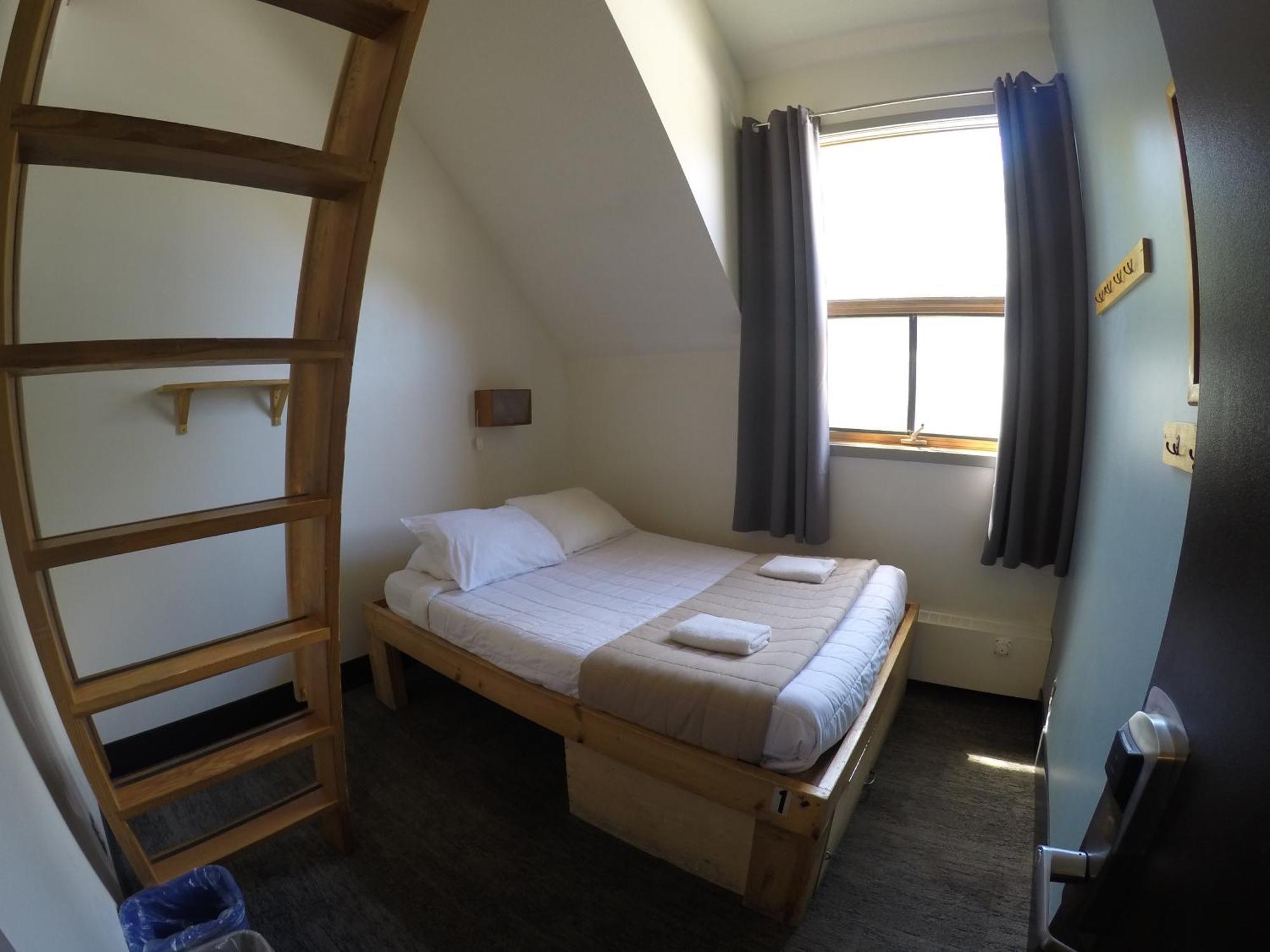Hi Lake Louise Alpine Centre - Hostel 외부 사진
